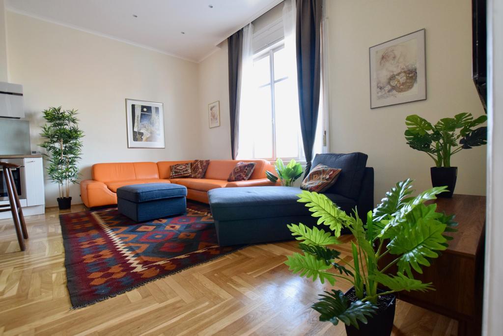 Apartment Luxury By Hi5 - Kiraly Street Budapest