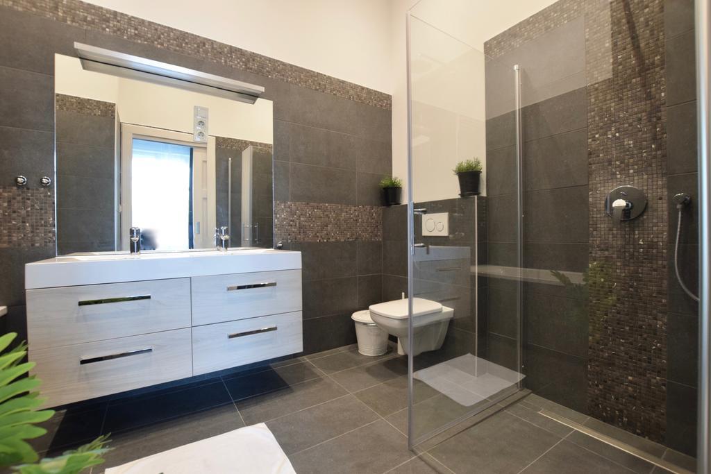 Luxury By Hi5 - Kiraly Street Apartment Budapest